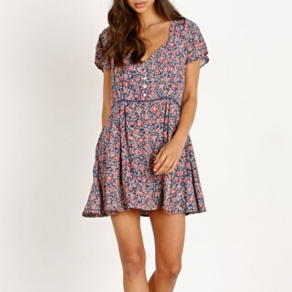 Spell and the Gypsy Jasmine 90's Mini Medium